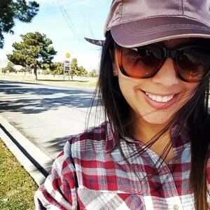 Meet your Posher, Cami